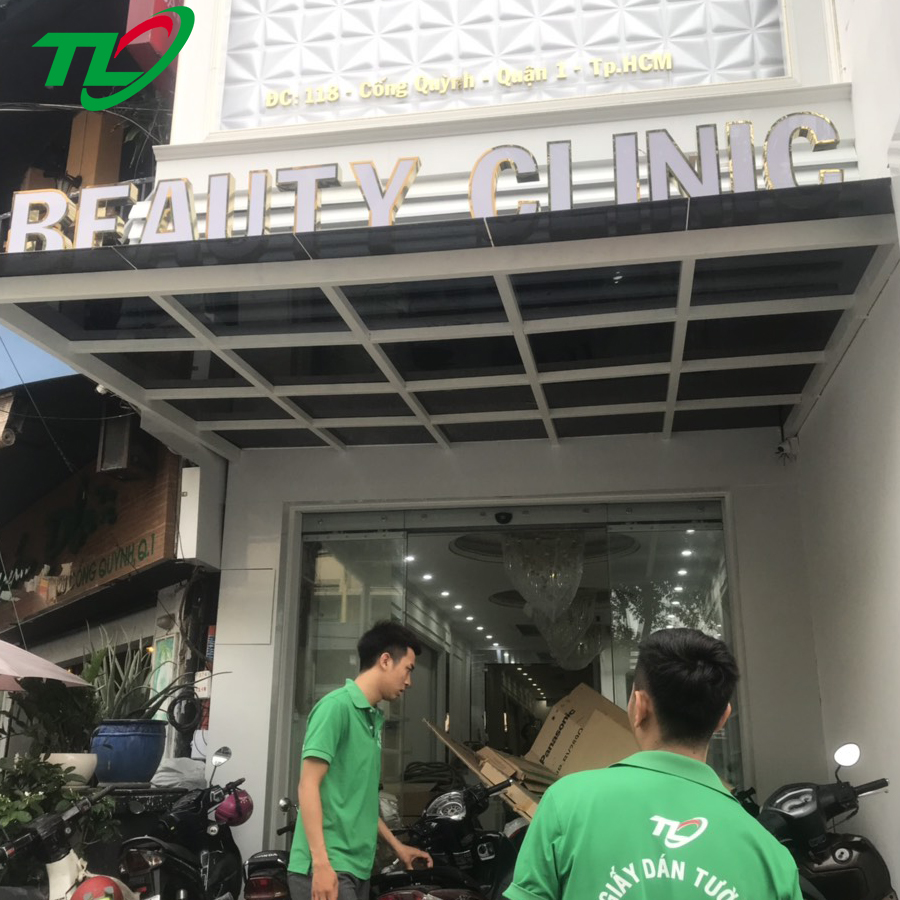 Thi Công Phào Chỉ PU Hàn Quốc Cho Spa Beauty Clinic của Đàm Vĩnh Hưng